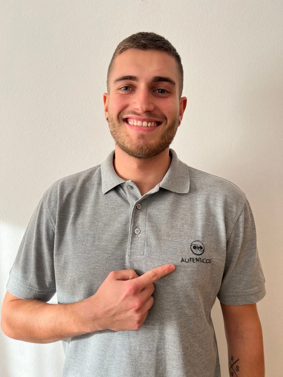 Daniele, medical massage therapist at Autenticos